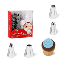 15 Piece Cake Decorating Set