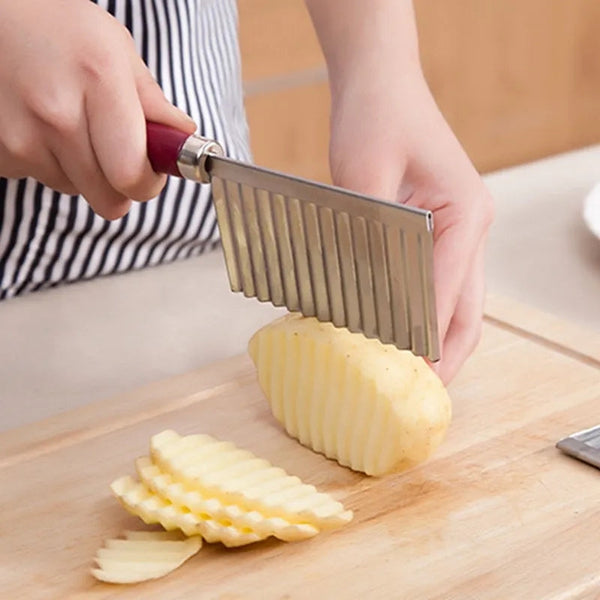 Wavy Shaped Knife