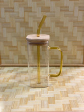 Square Ice Tea mug with lid and glass straw